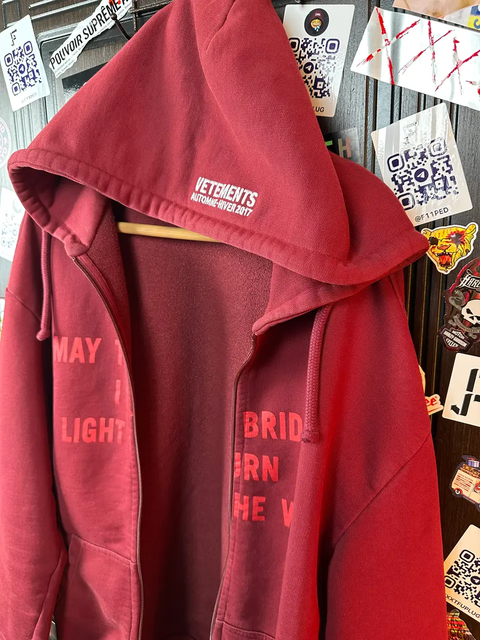 Vetements VETEMENTS “May the bridges” Zip Hoodie 1/50, detail view 11