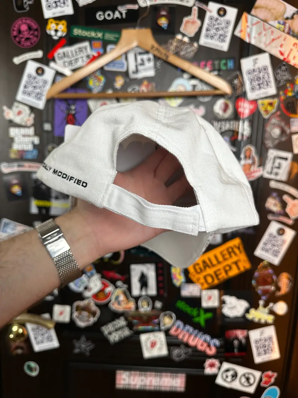 Vetements VETEMENTS NWT AW18 “Genetically Modified” Cap, detail view 9
