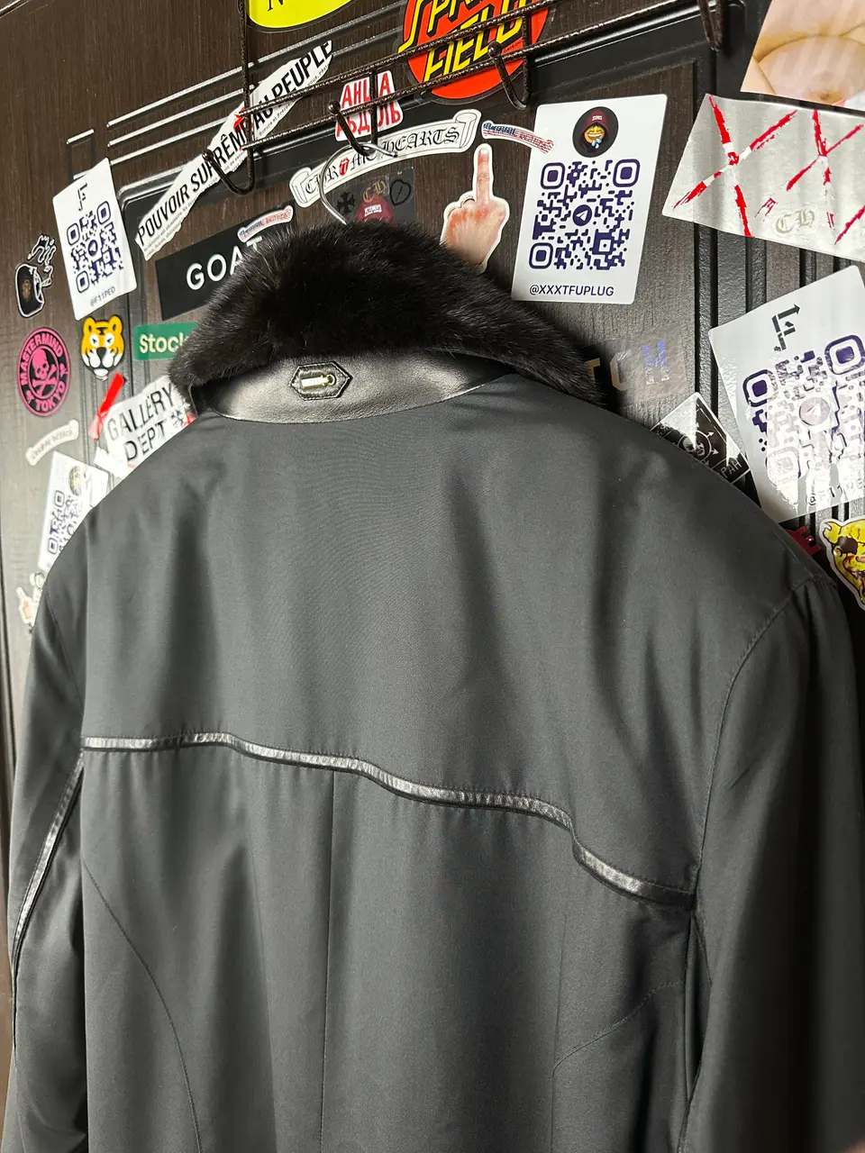 ZILLI Zilli "Ildan" Silk Weasel Coat, detail view 4