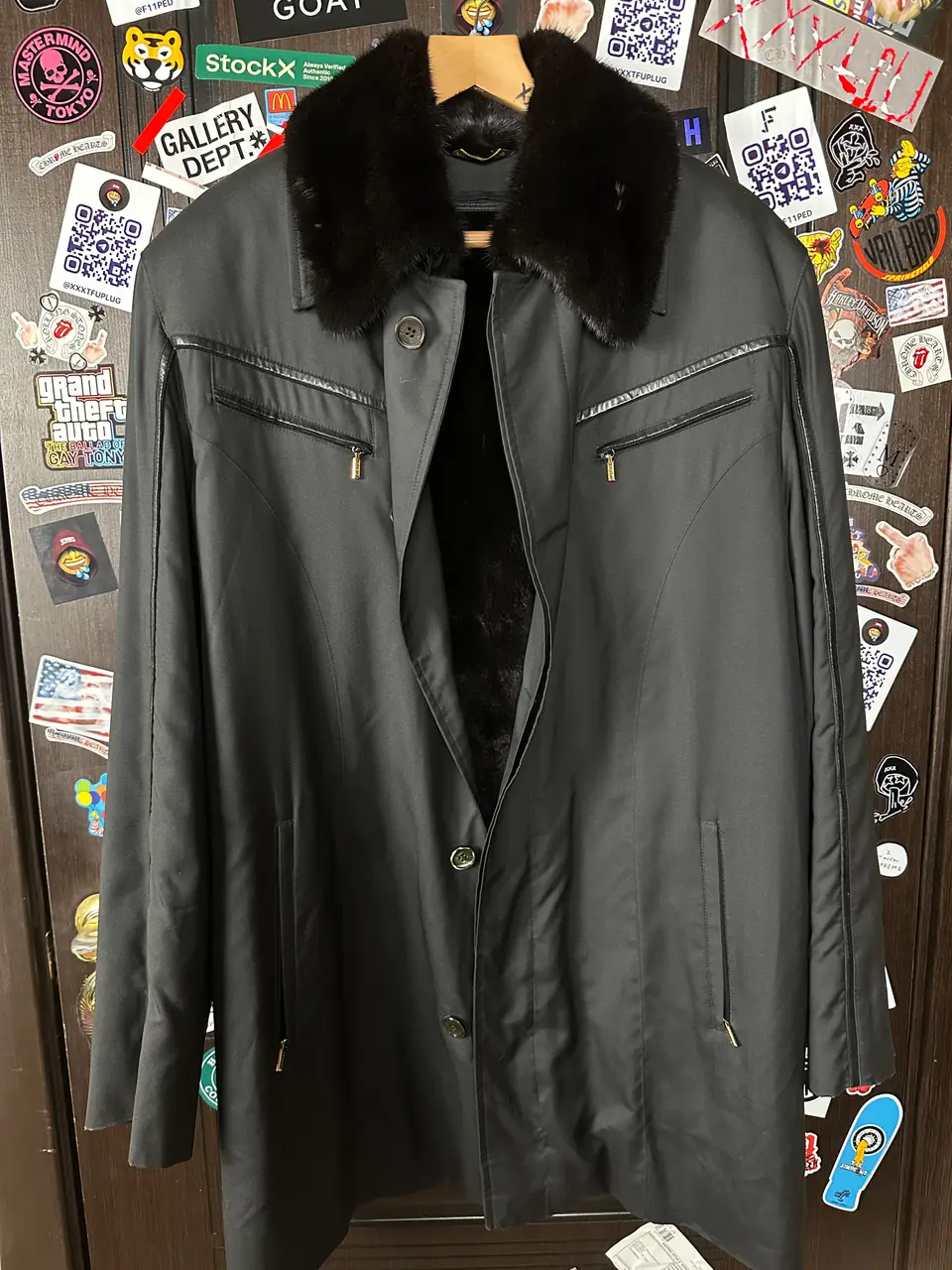 ZILLI Zilli "Ildan" Silk Weasel Coat, detail view 2