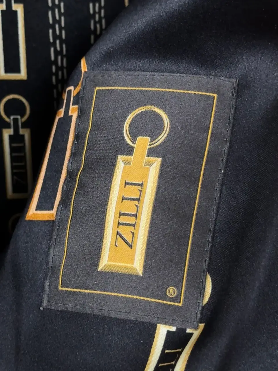 ZILLI Zilli "Ildan" Silk Weasel Coat, detail view 17