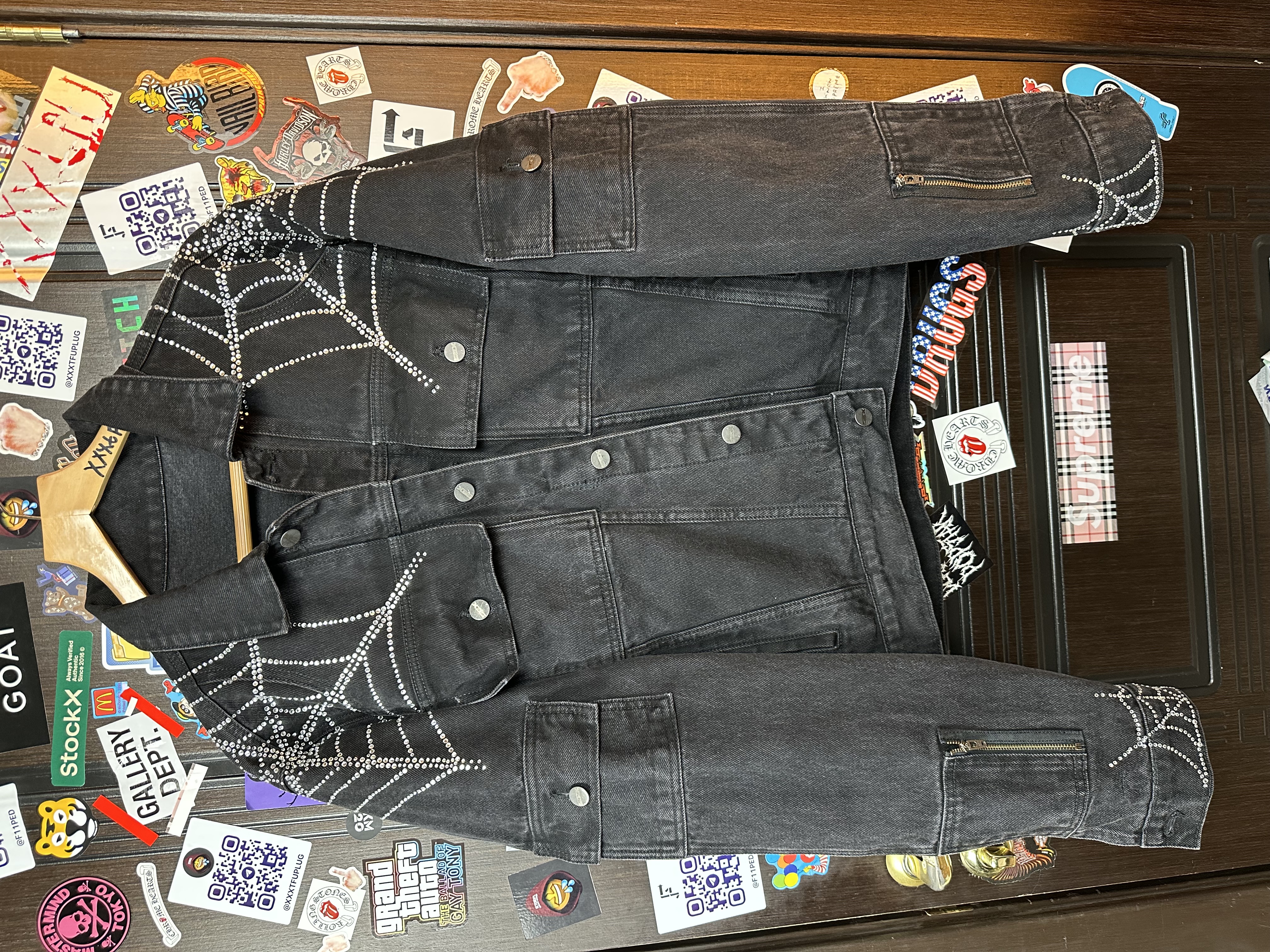 Sp5der OG Spider Worldwide First Ever 2019 Drop Denim Jacket, detail view 5