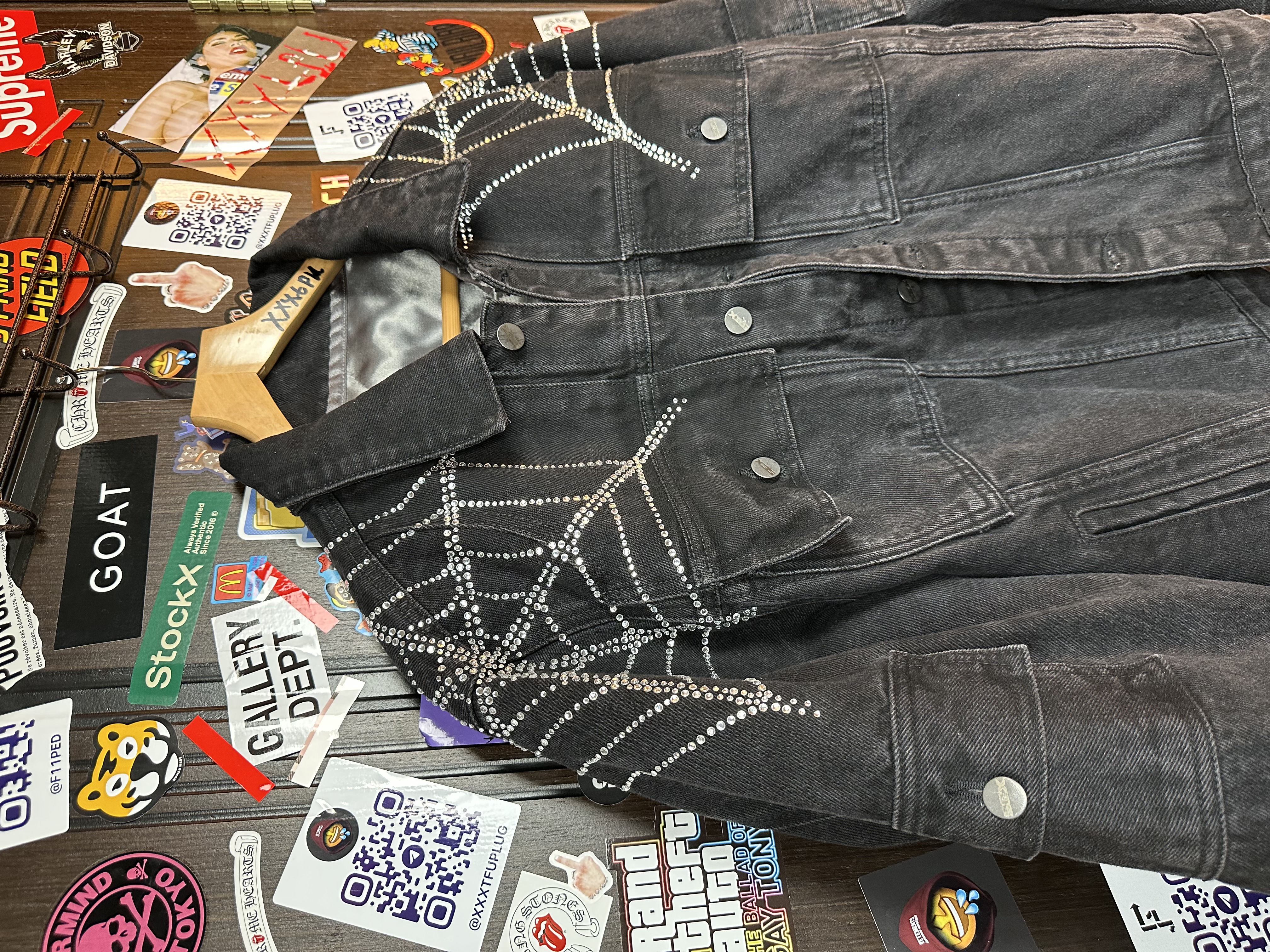 Sp5der OG Spider Worldwide First Ever 2019 Drop Denim Jacket, detail view 12