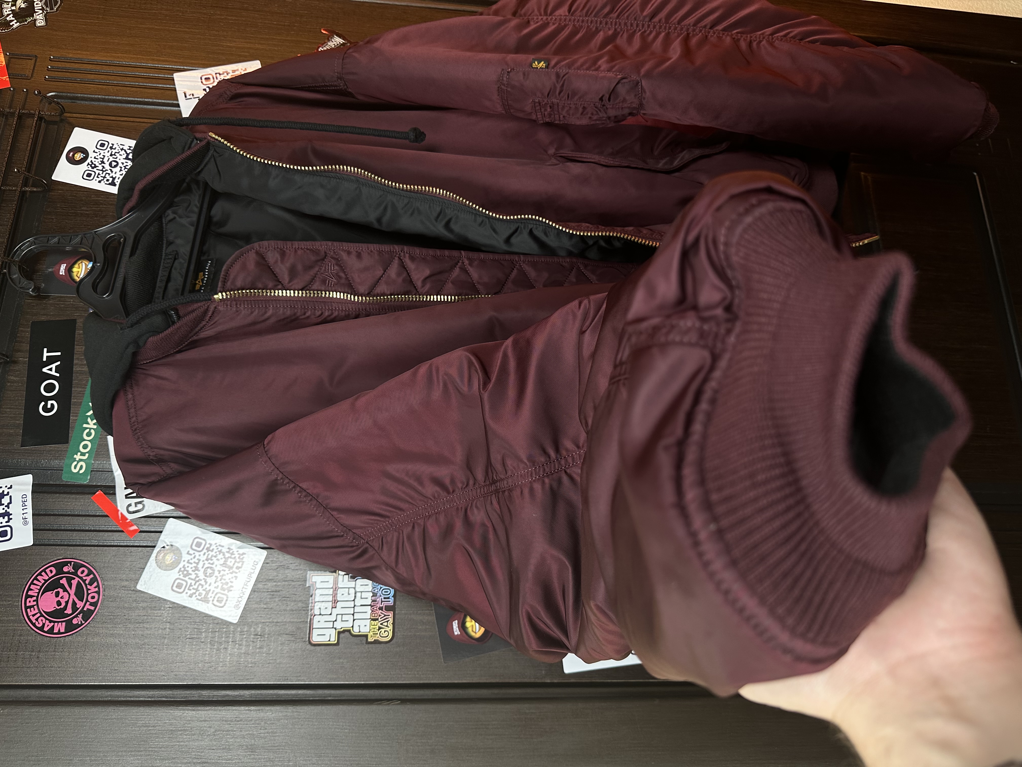 Vetements Burgundy Bomber Emoji XS, detail view 6