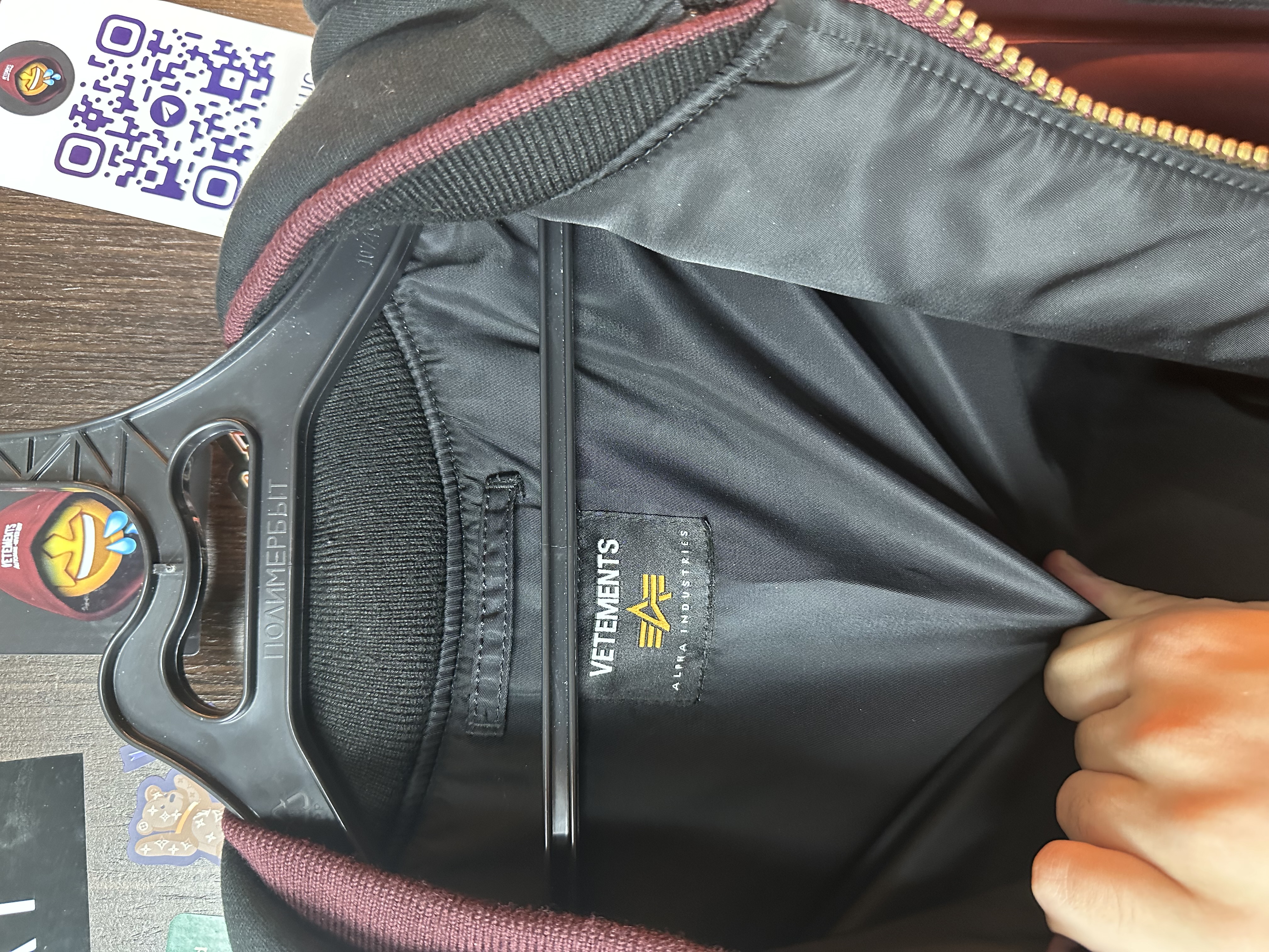 Vetements Burgundy Bomber Emoji XS, detail view 12