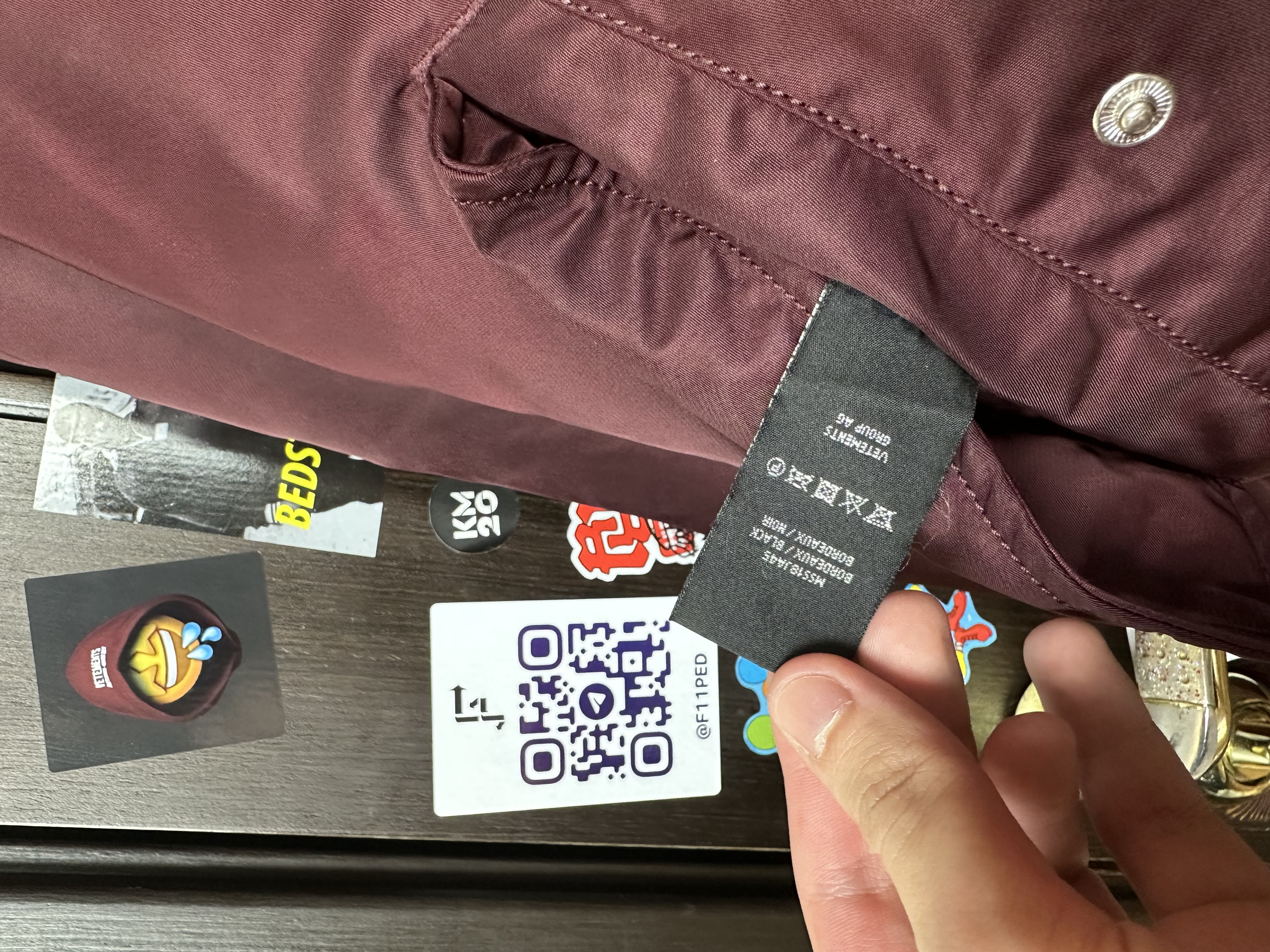 Vetements Burgundy Bomber Emoji XS, detail view 16