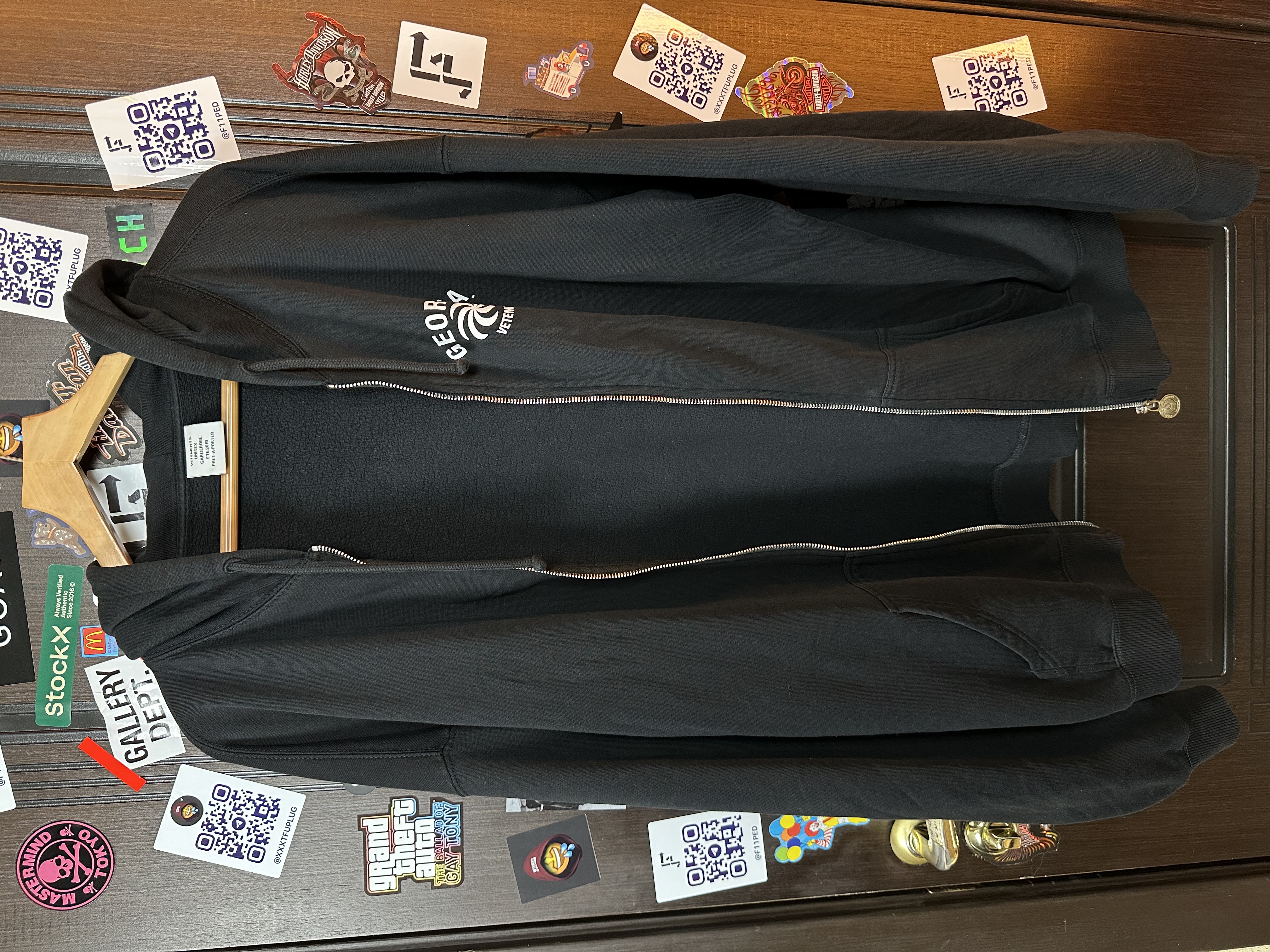 Vetements Georgia XL, detail view 2