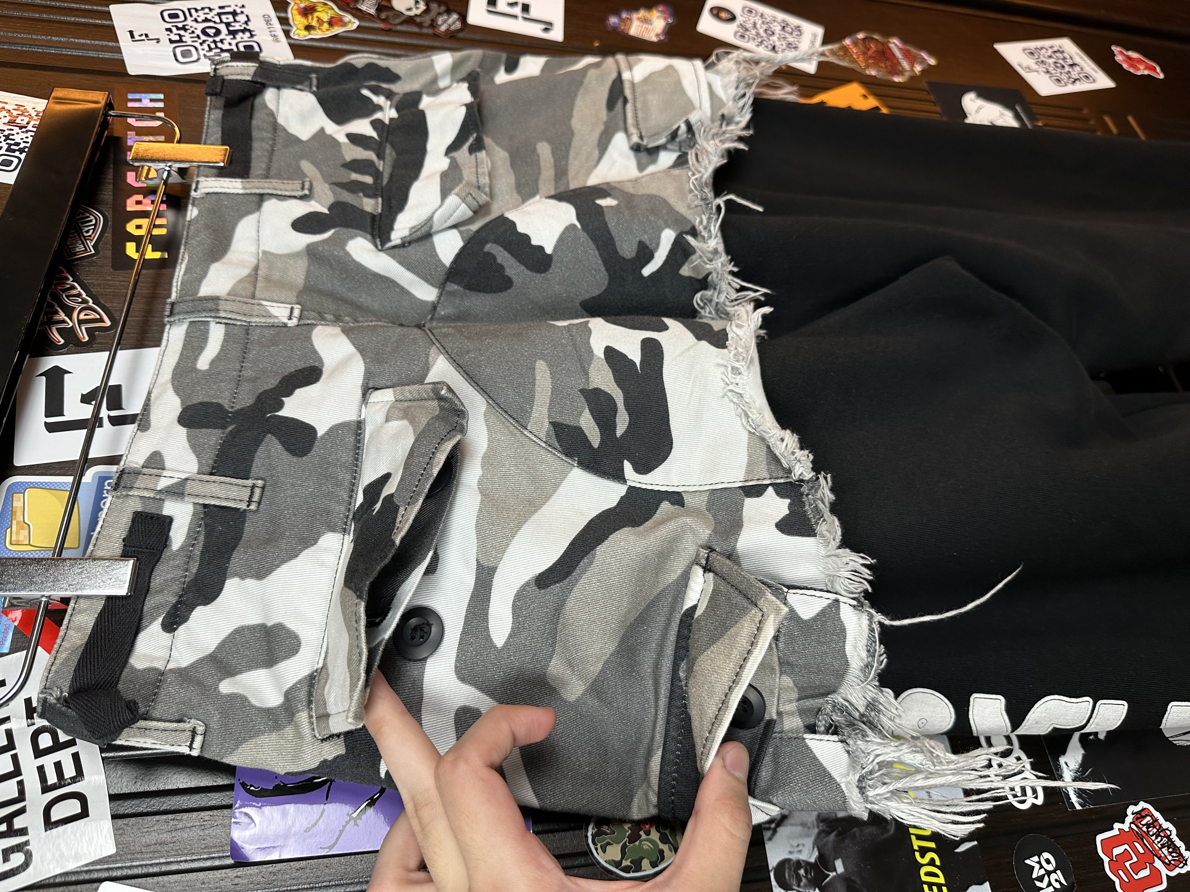 Vetements SS19 Georgian Pants, detail view 13