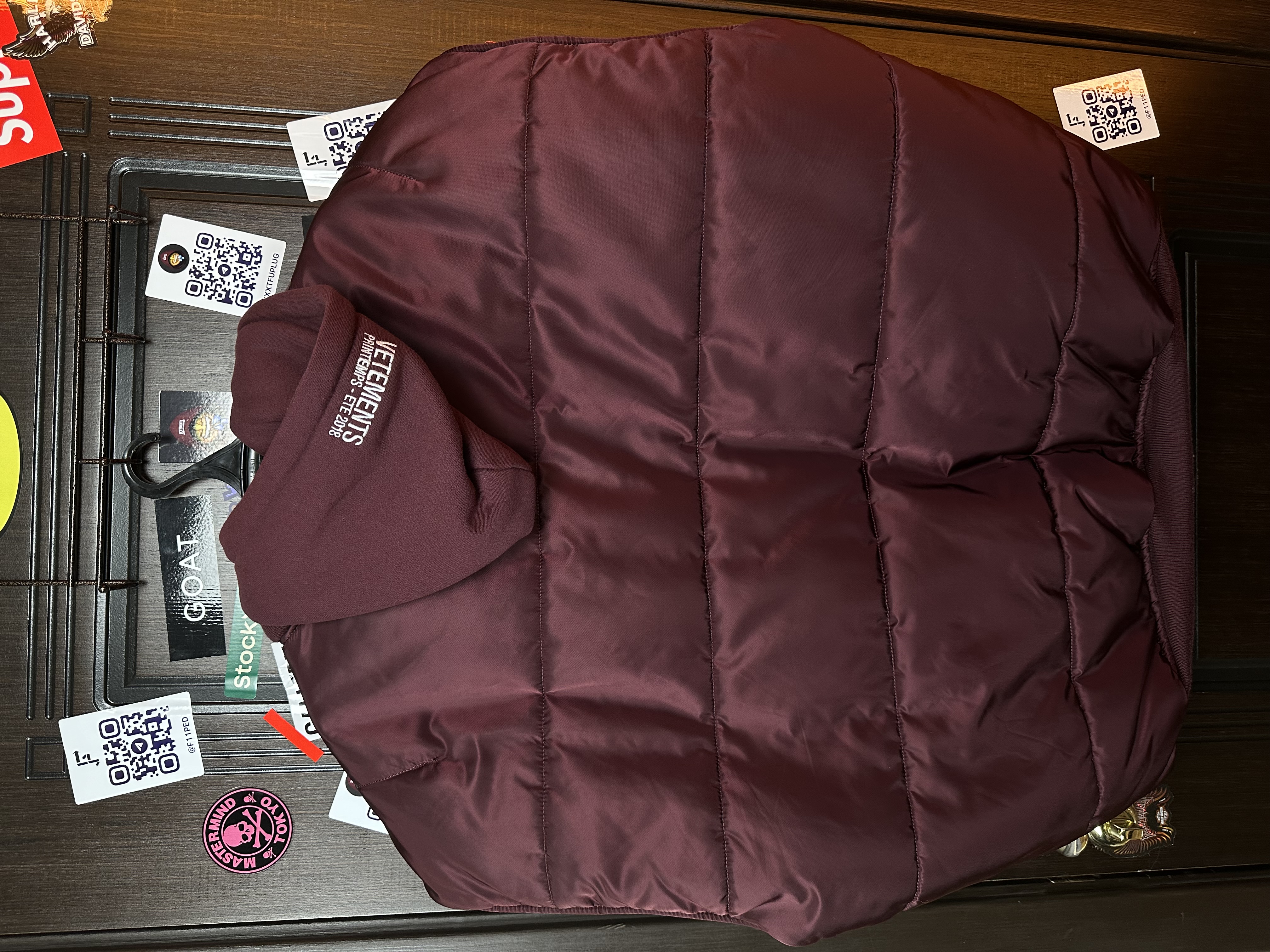 Vetements Vest burgundy, detail view 3