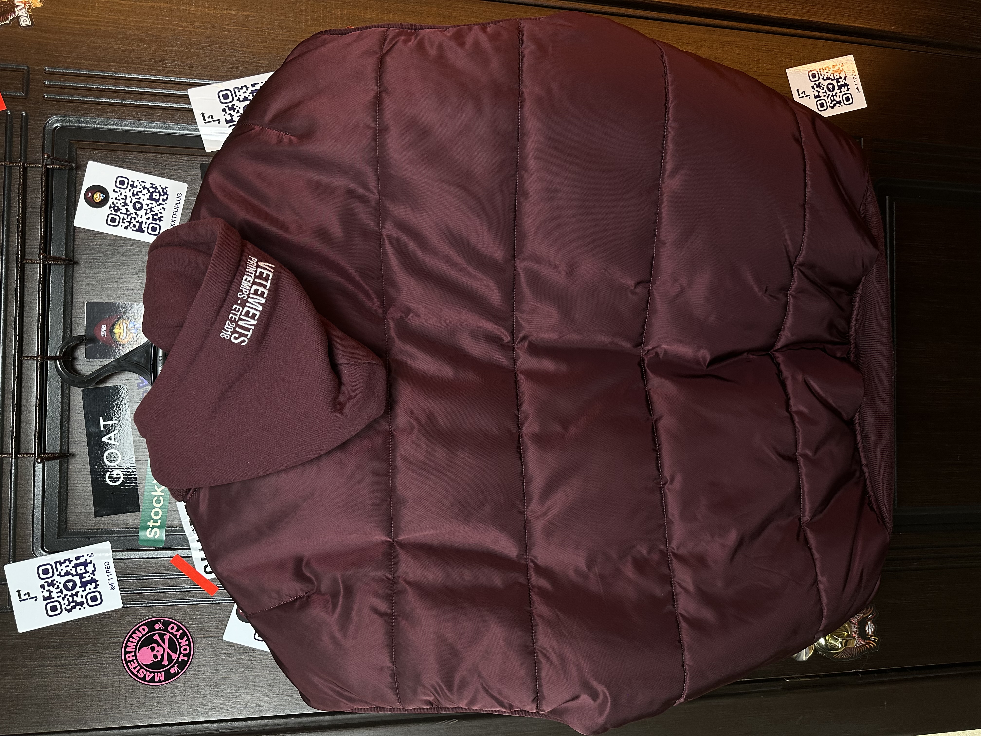 Vetements Vest burgundy, detail view 4