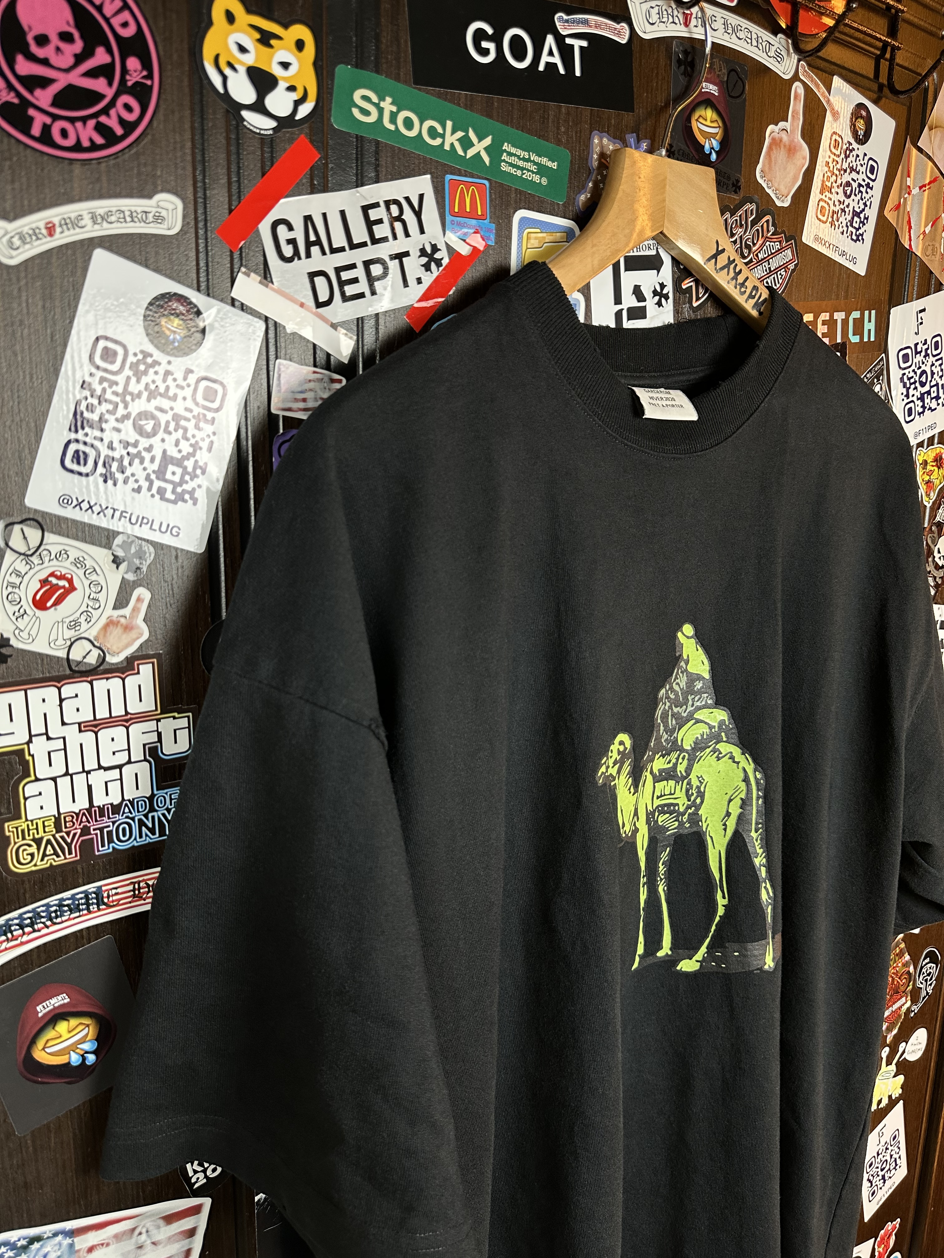 Vetements VETEMENTS AW19 Silk Road T-Shirt., detail view 11