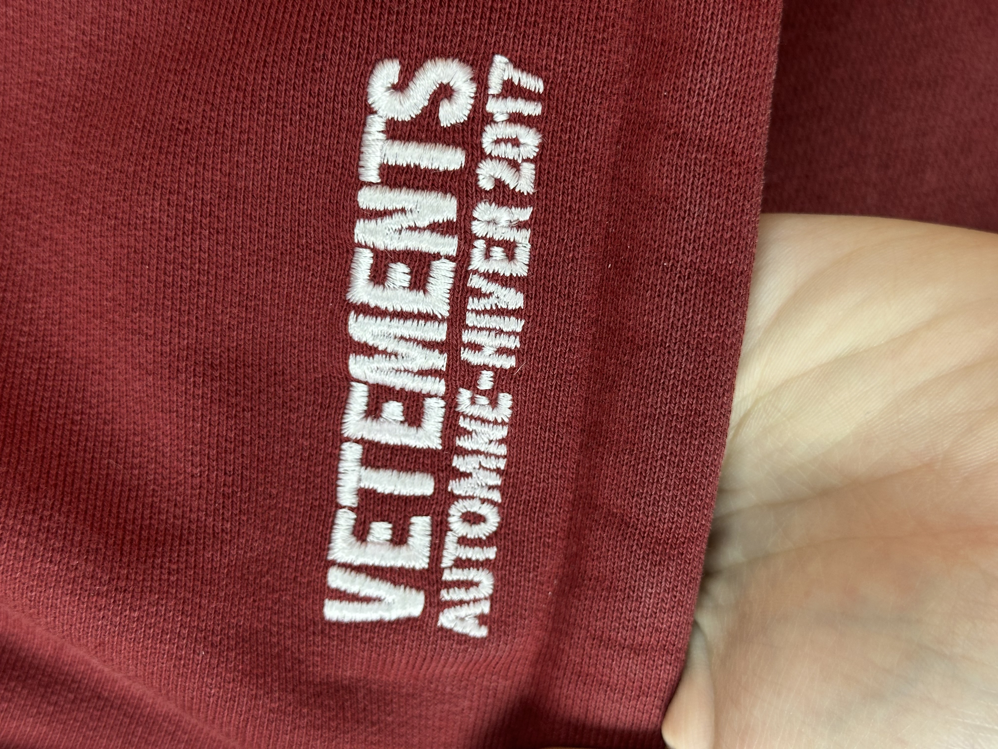 Vetements VETEMENTS “May the bridges” Zip Hoodie 1/50, detail view 18