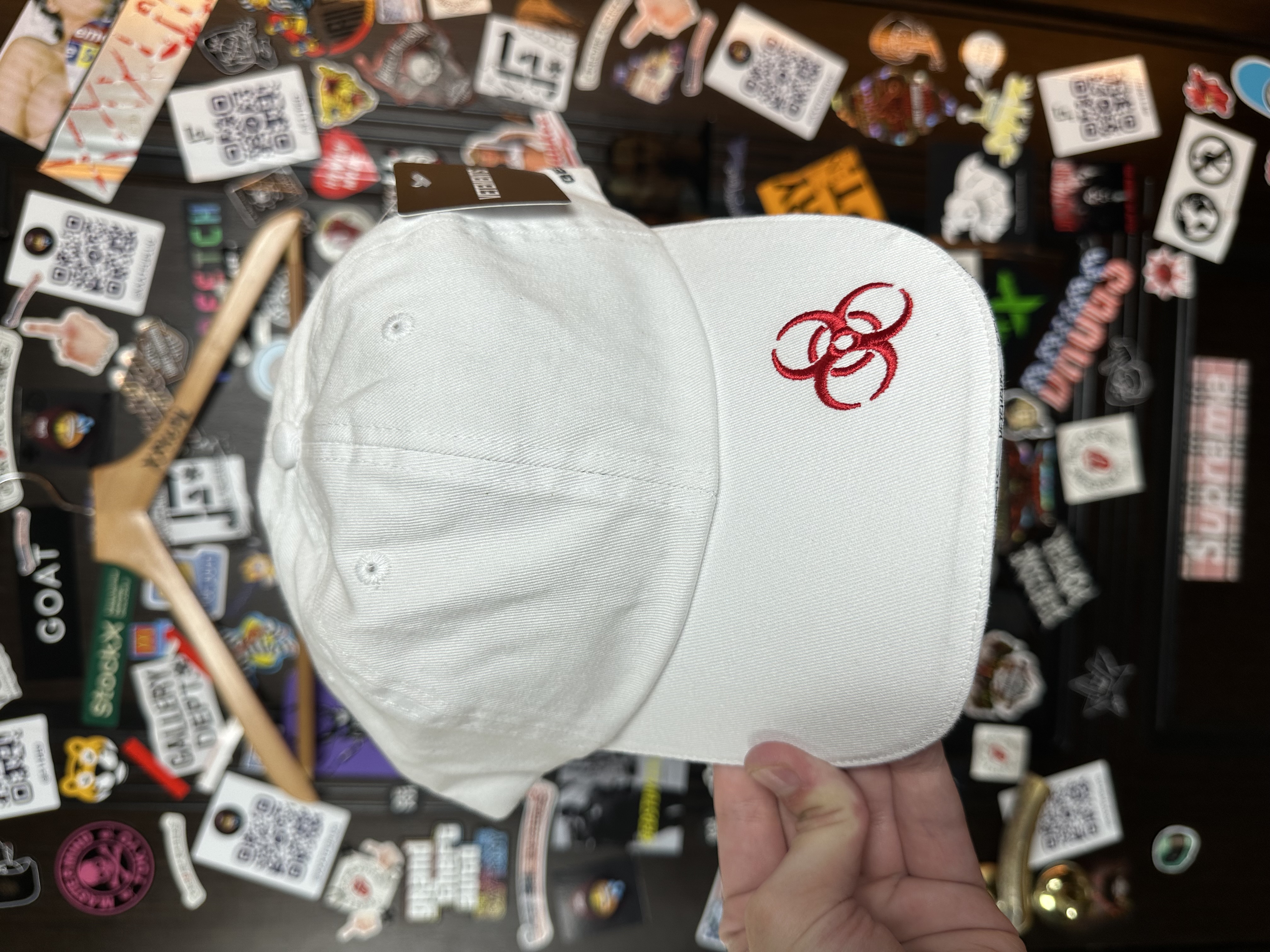 Vetements VETEMENTS NWT AW18 “Genetically Modified” Cap, detail view 4