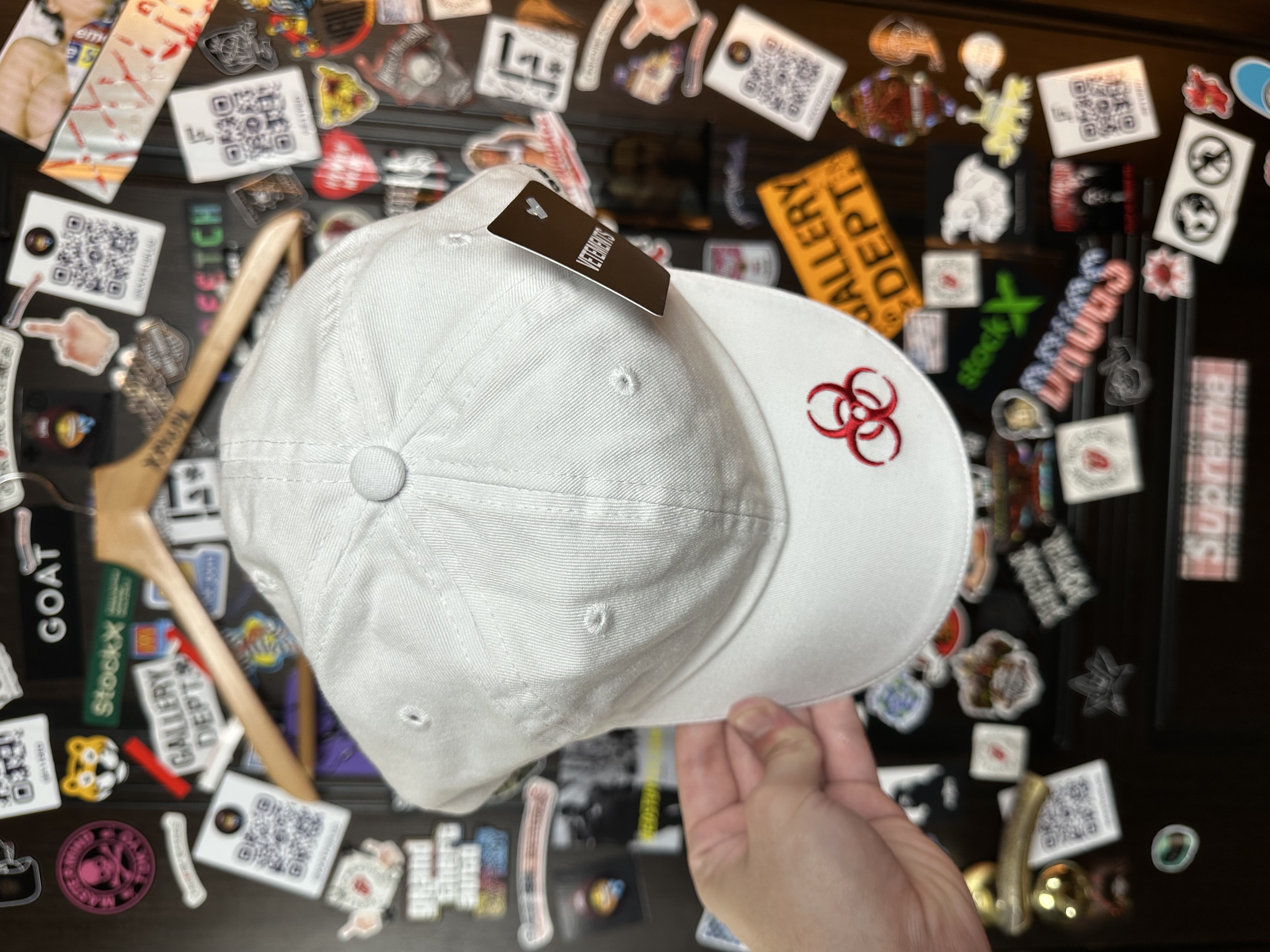 Vetements VETEMENTS NWT AW18 “Genetically Modified” Cap, detail view 6