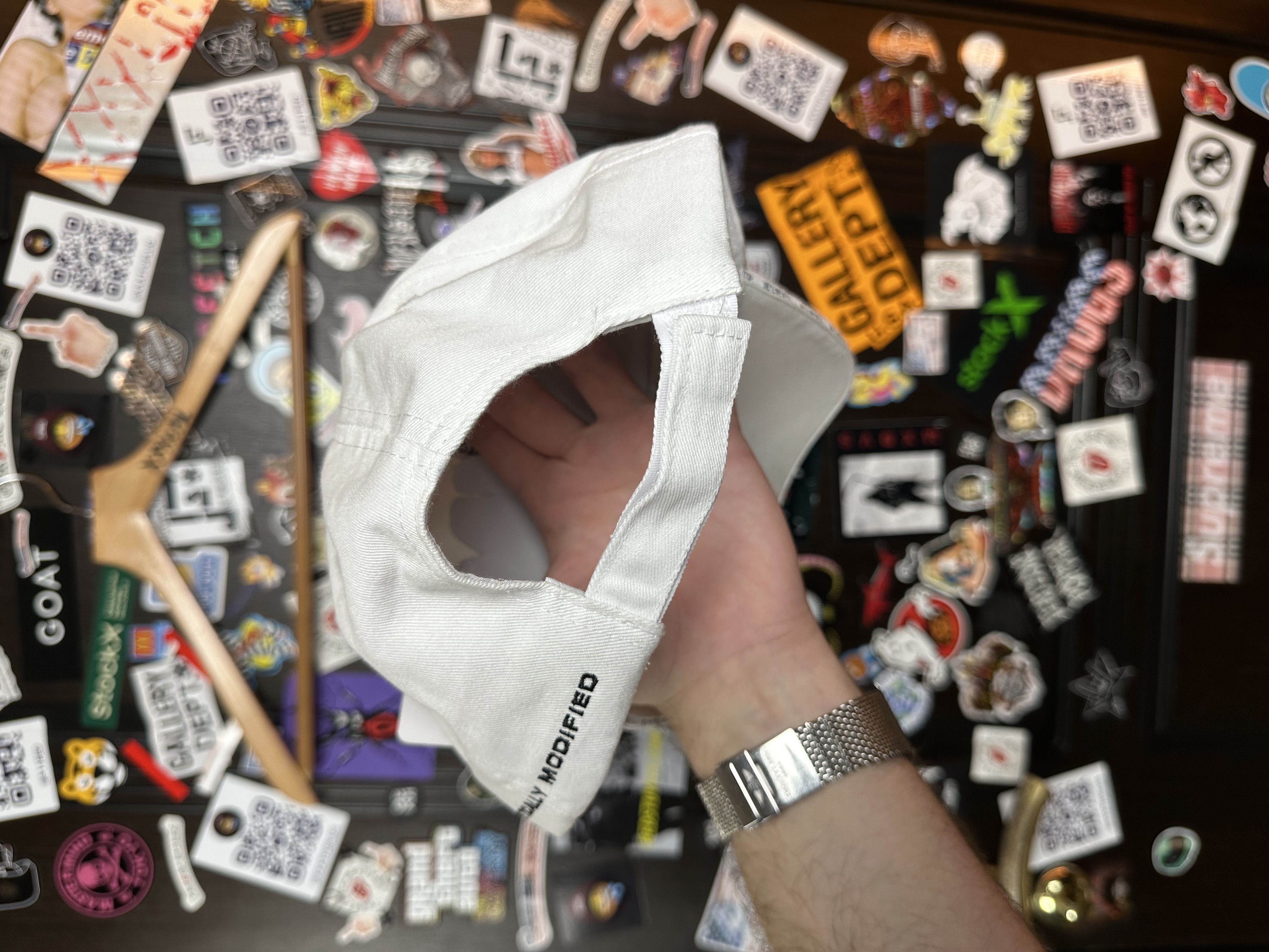 Vetements VETEMENTS NWT AW18 “Genetically Modified” Cap, detail view 9