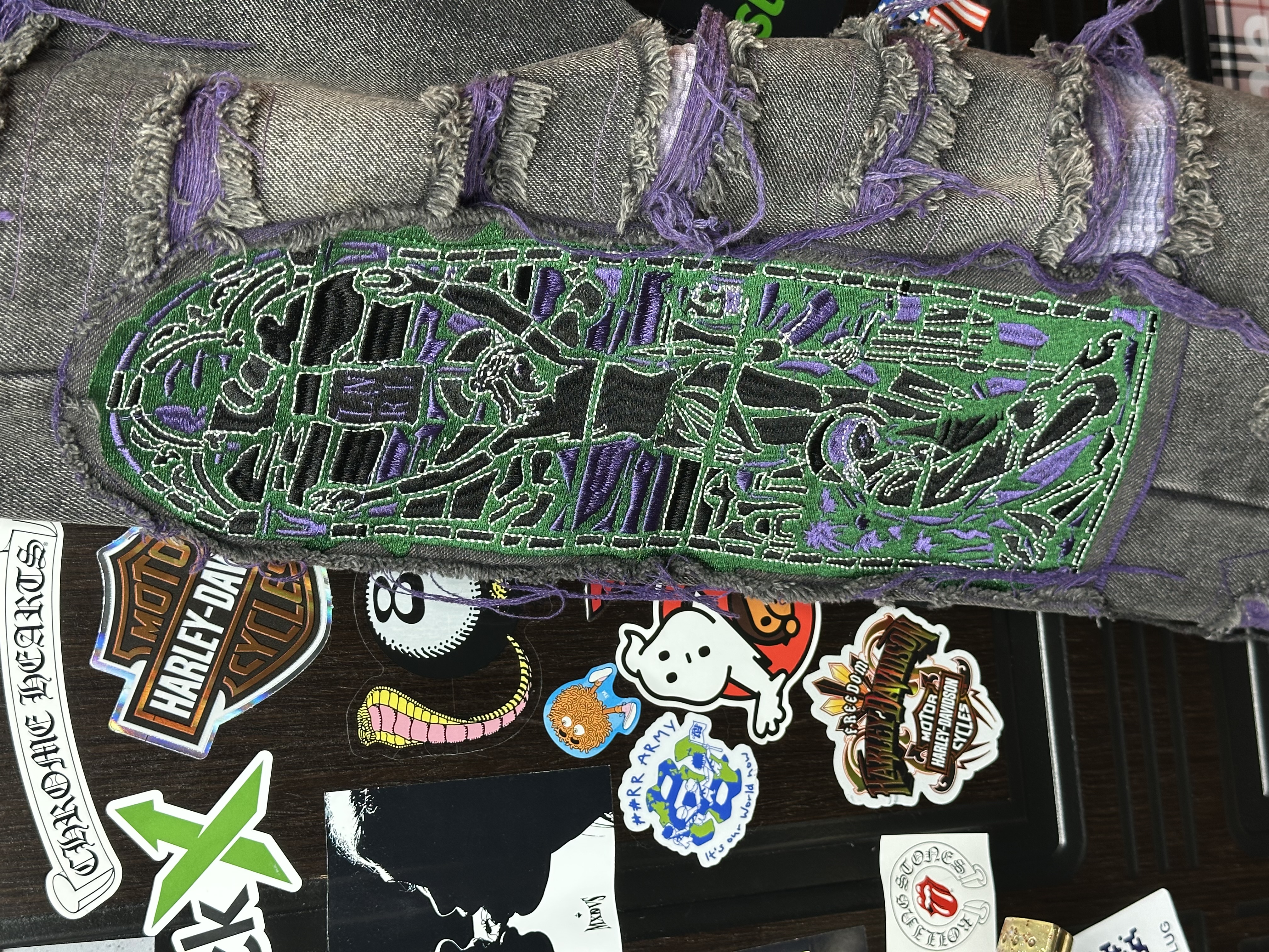 Who Decides War Who Decides War “Jesus and Maria” Coal Violet Fusion Denim, detail view 18