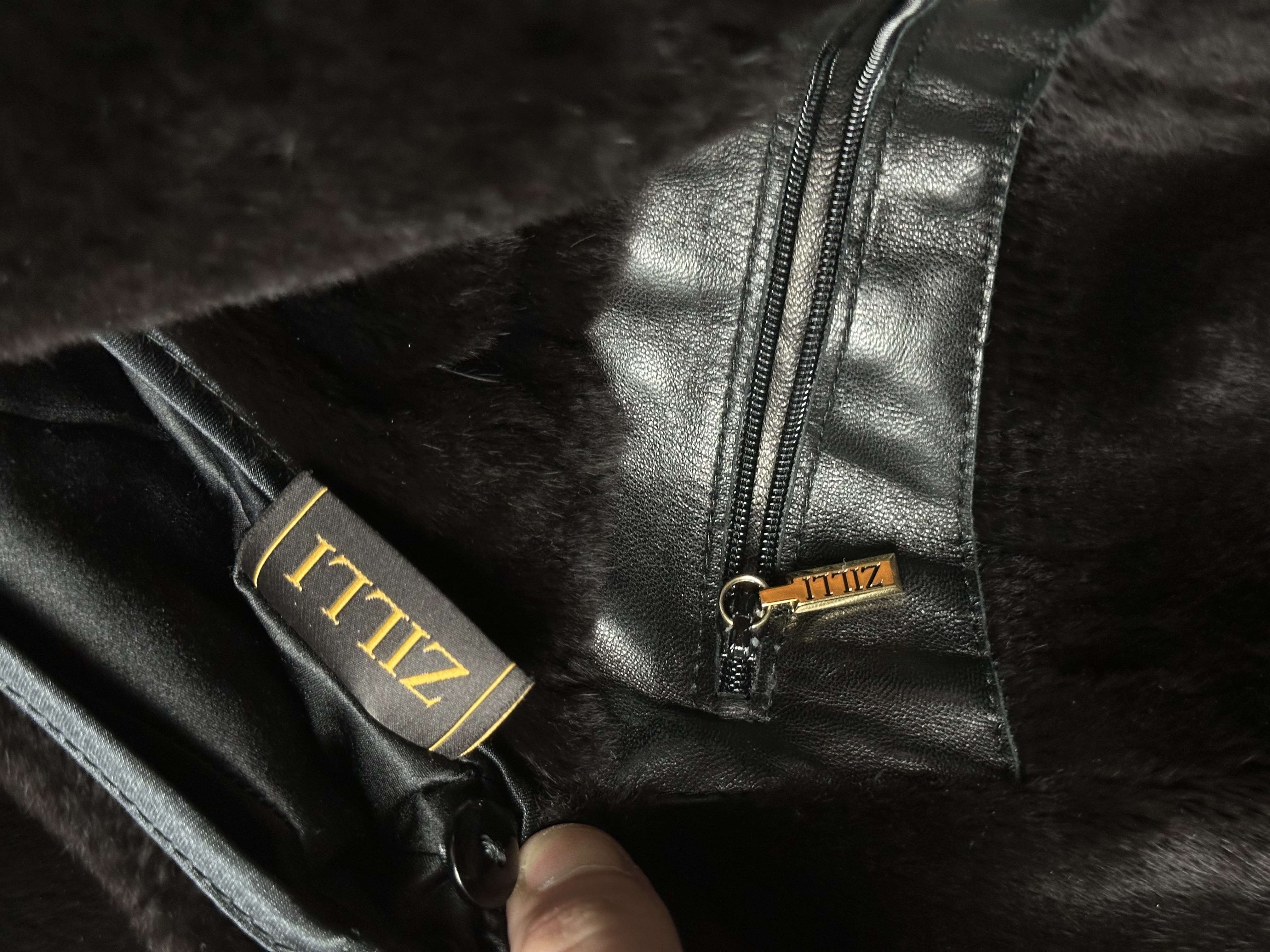 ZILLI Zilli "Ildan" Silk Weasel Coat, detail view 8