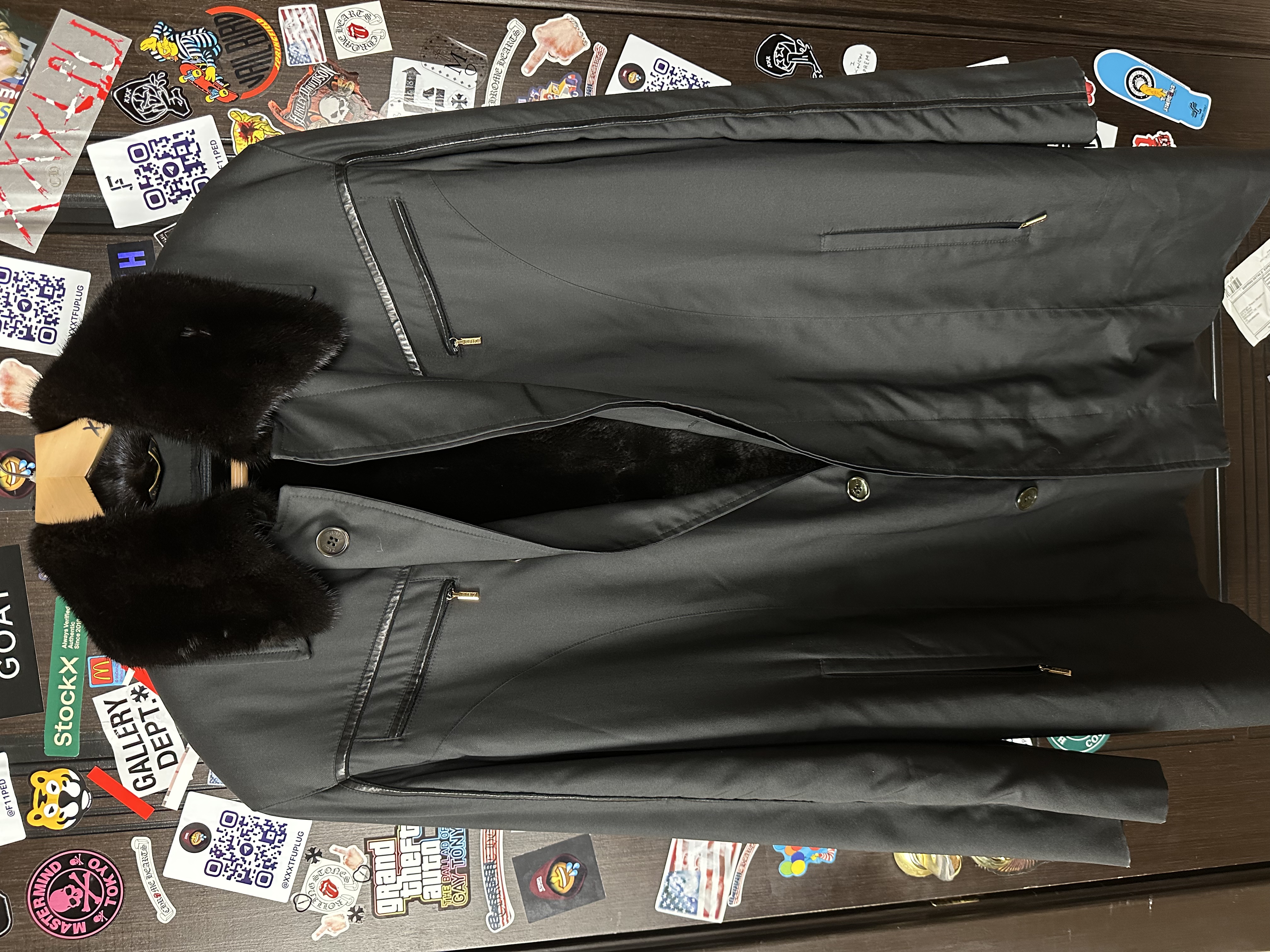 ZILLI Zilli "Ildan" Silk Weasel Coat, detail view 2