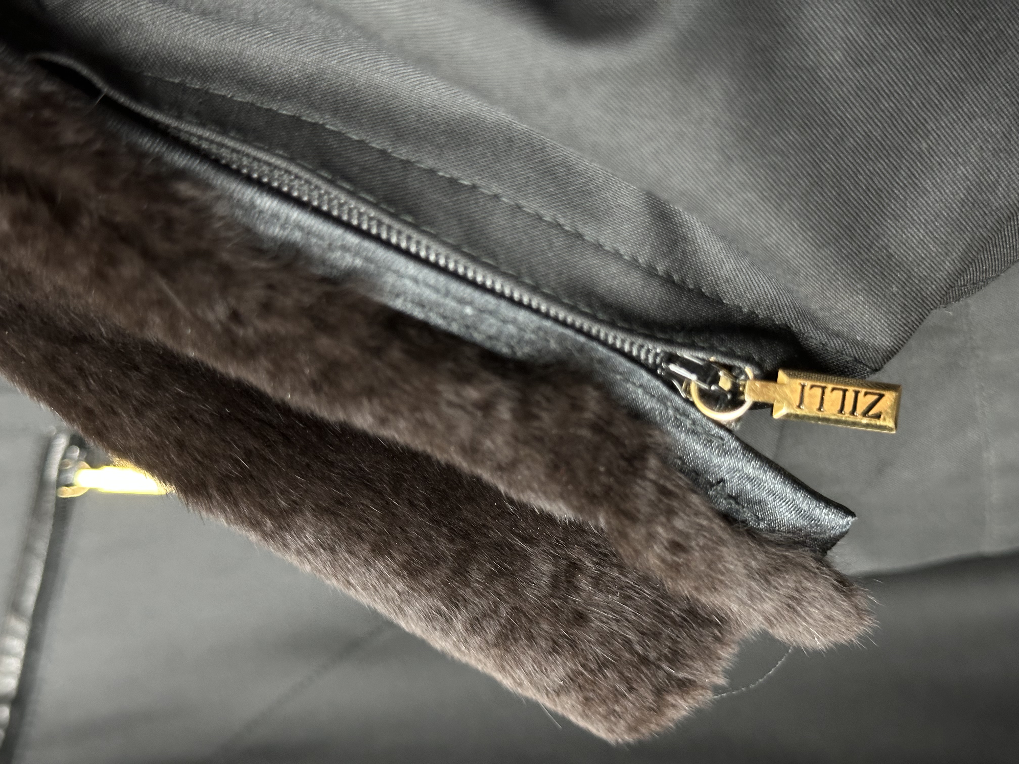 ZILLI Zilli "Ildan" Silk Weasel Coat, detail view 10