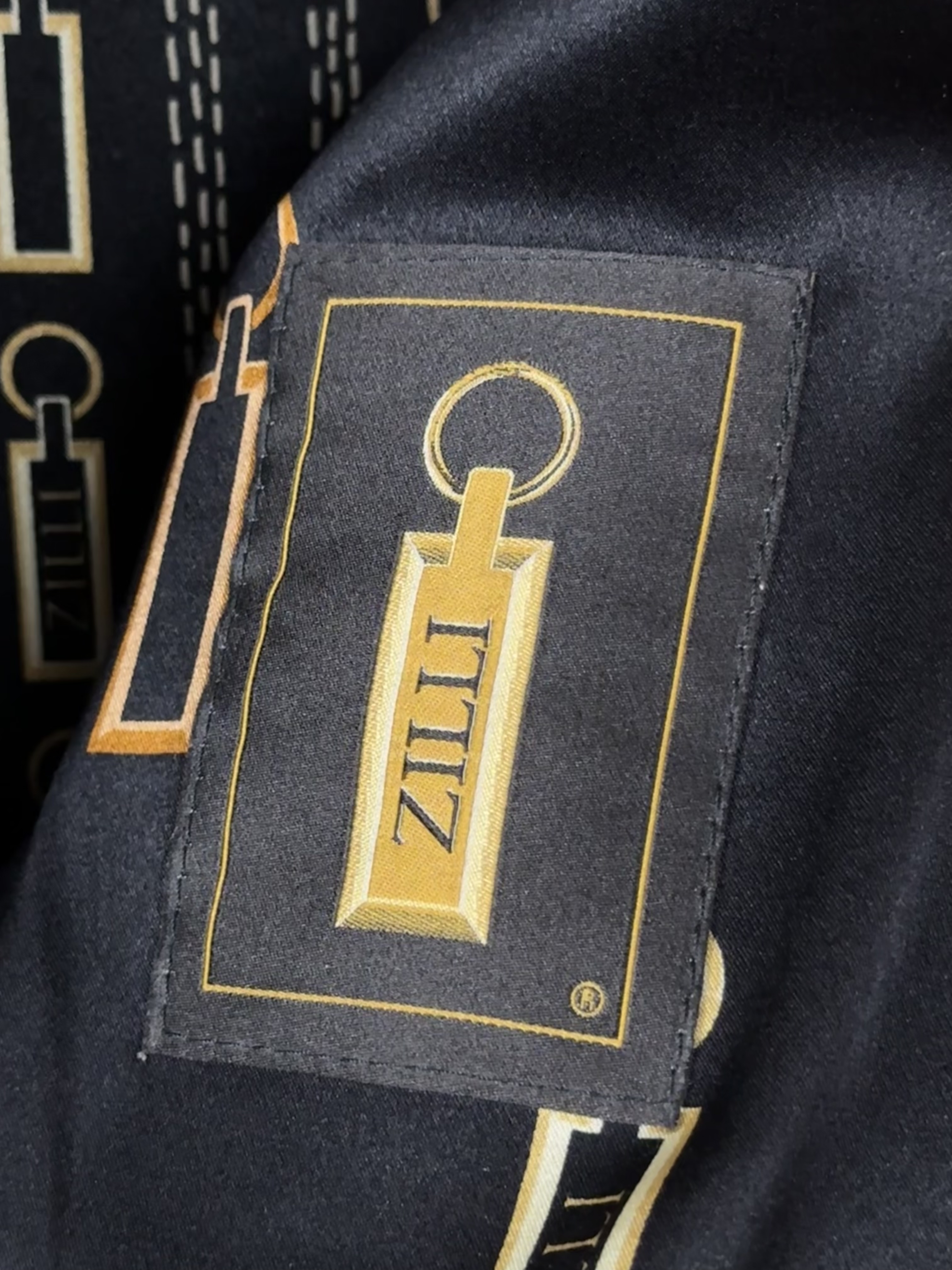 ZILLI Zilli "Ildan" Silk Weasel Coat, detail view 17